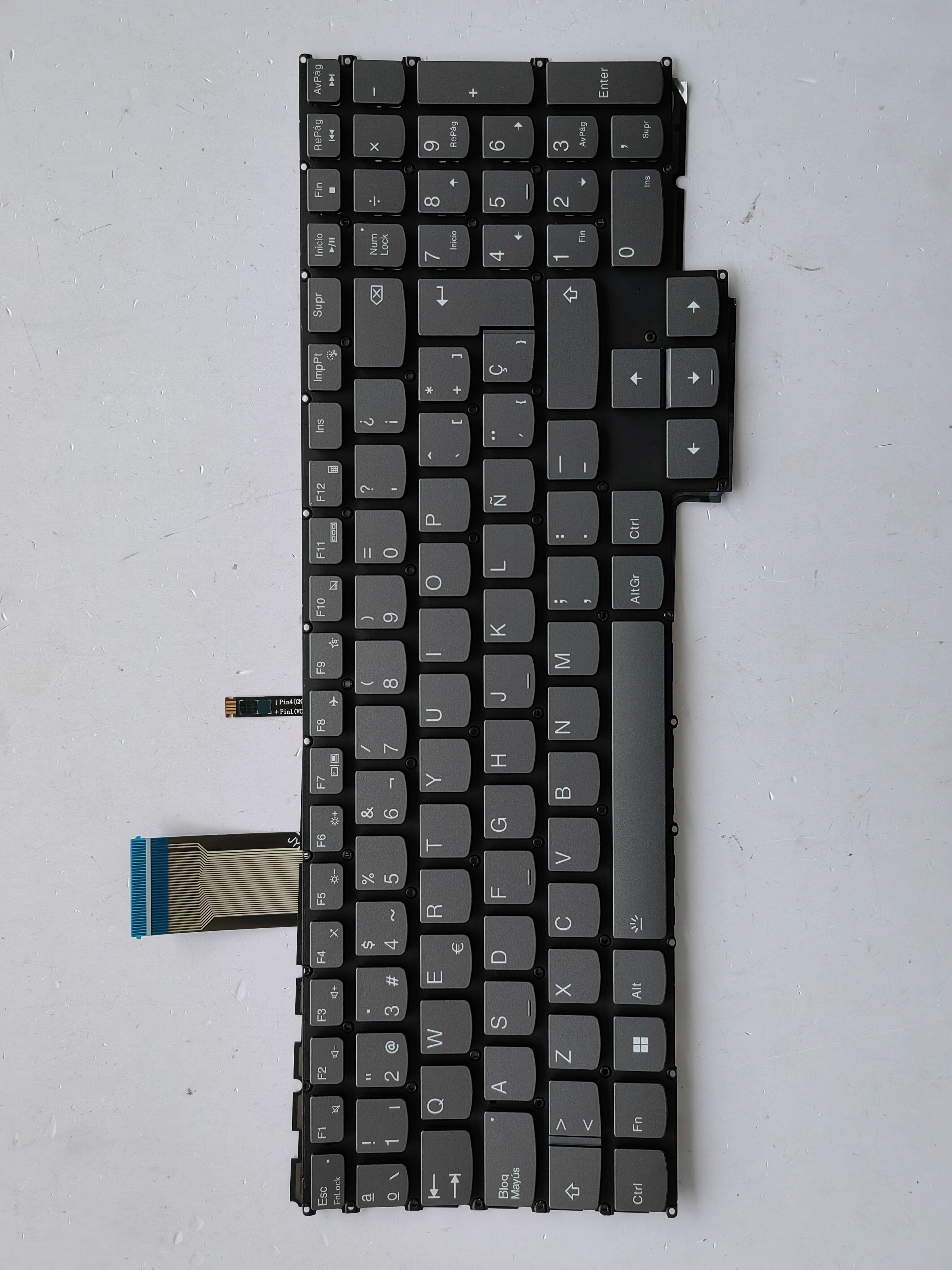 Picture of New Replacement Laptop Keyboard For LENOVO Y7000 2022/R7000 2022 Grey Backlit Sp Layout